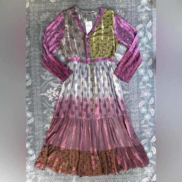 Sacred Threads Dresses & Skirts - Sacred Threads Bohemian Floral Long Sleeve midi Dress